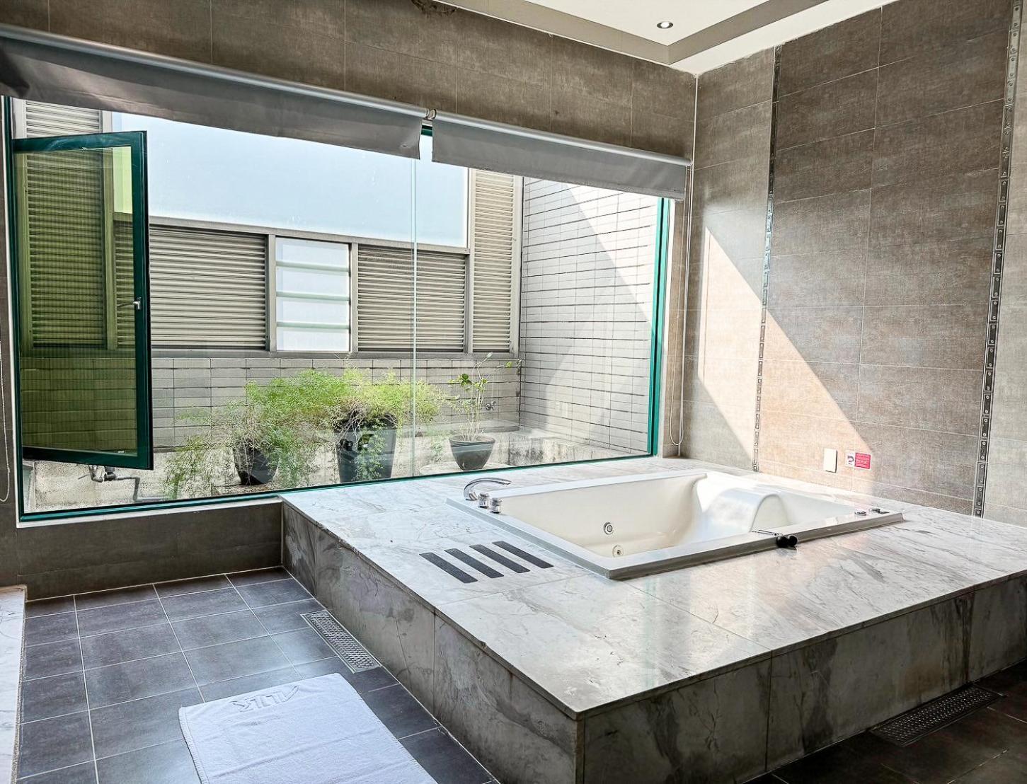 All-Ur Boutique Motel -Chia Yi Branch Thành phố Gia Nghĩa Ngoại thất bức ảnh