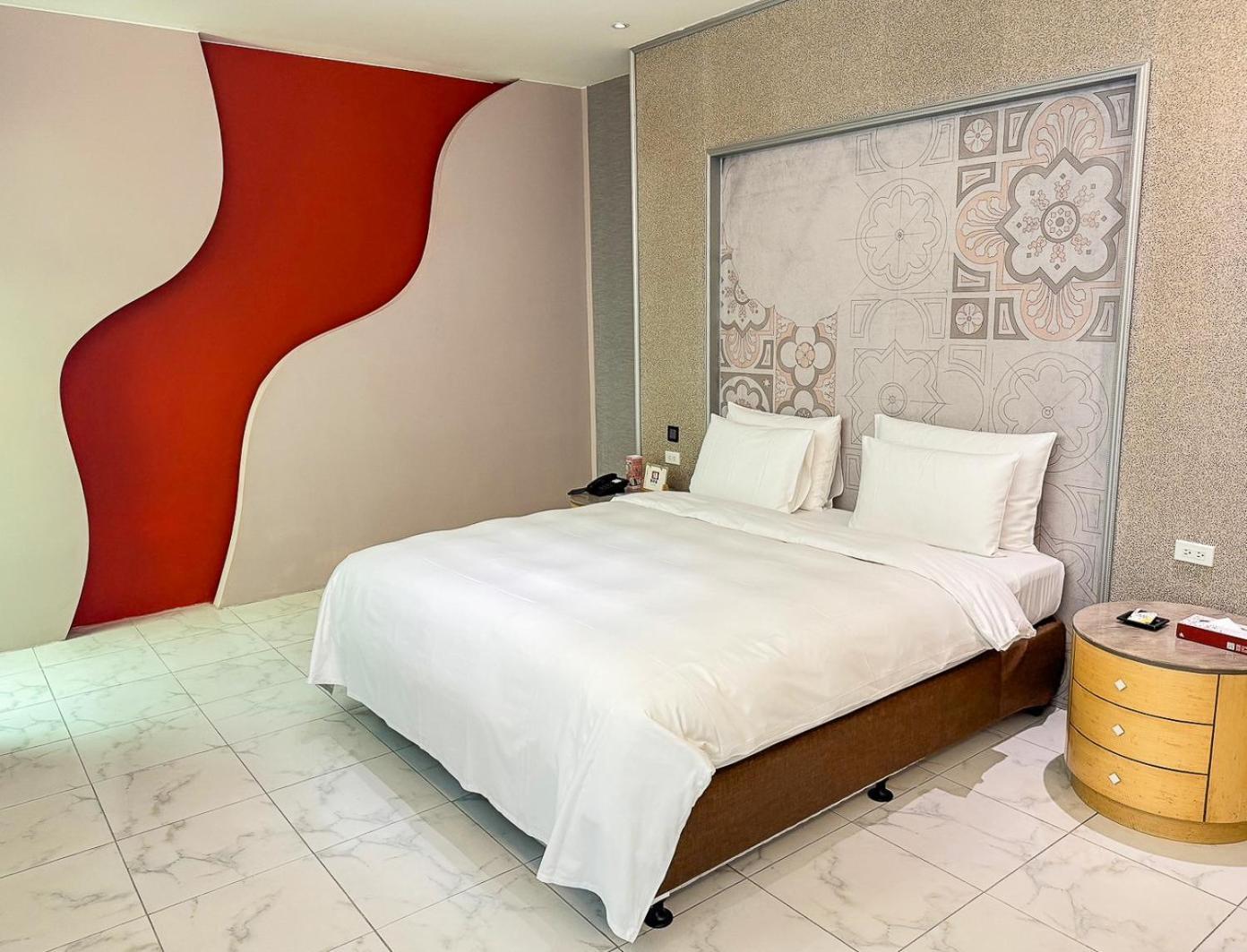 All-Ur Boutique Motel -Chia Yi Branch Thành phố Gia Nghĩa Ngoại thất bức ảnh