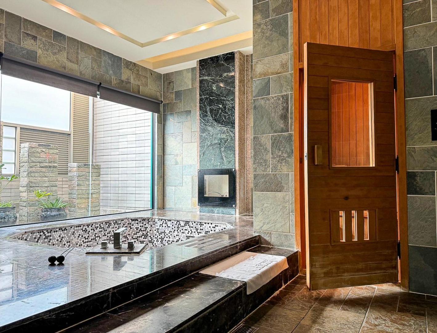 All-Ur Boutique Motel -Chia Yi Branch Thành phố Gia Nghĩa Ngoại thất bức ảnh