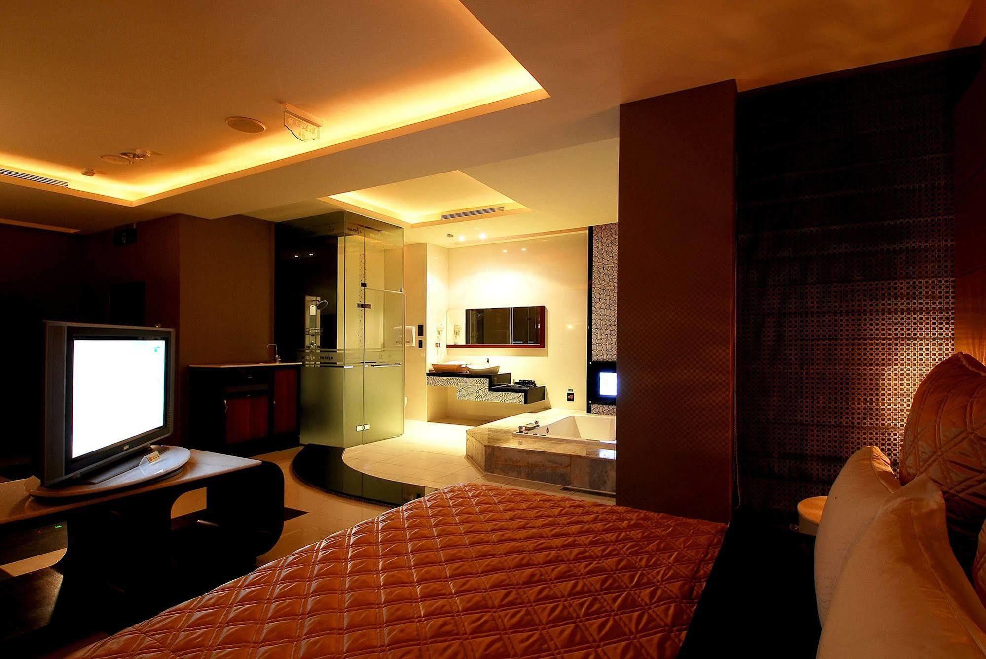 All-Ur Boutique Motel -Chia Yi Branch Thành phố Gia Nghĩa Ngoại thất bức ảnh